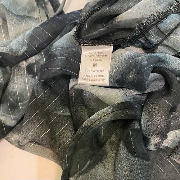 ⭐️ Maurices gray & black sheer top size medium - Picture 7 of 7